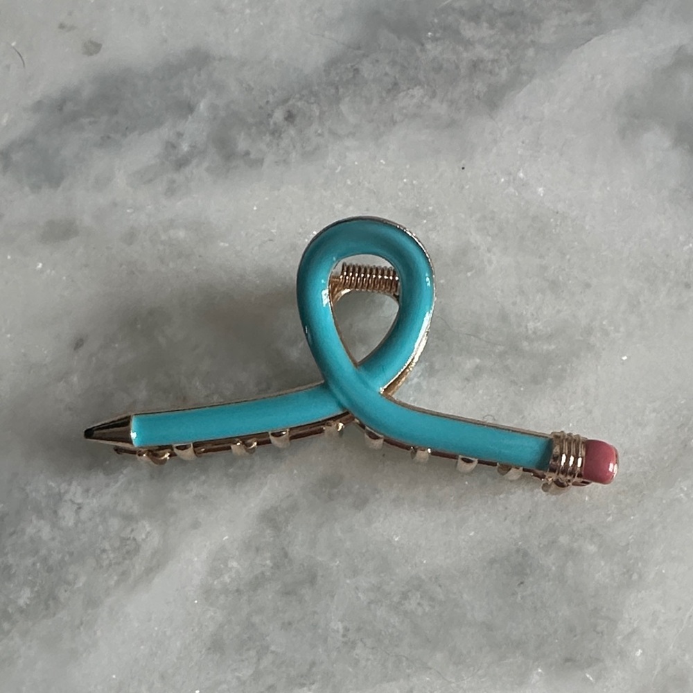Pencil hair claw